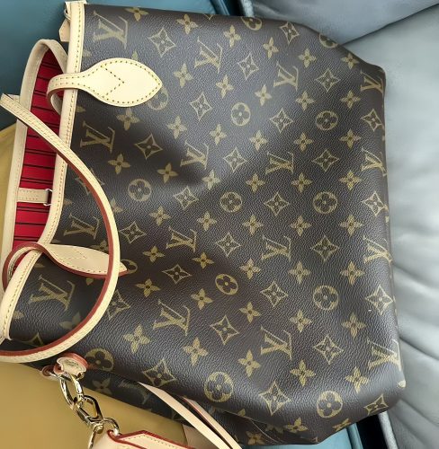 Neverfull MM photo review